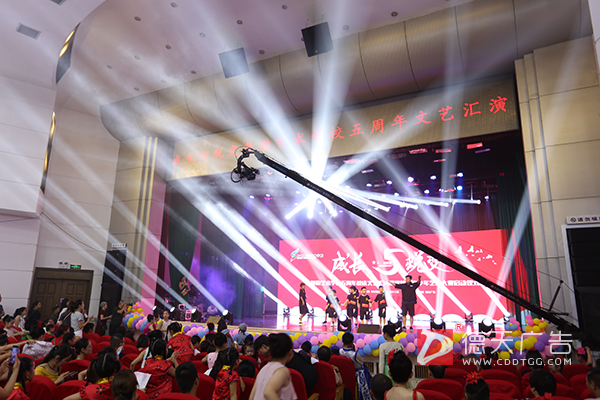 常德市德天廣告有限公司,品牌設(shè)計(jì),活動策劃,影視攝制,廣告設(shè)備租賃,媒體廣告推廣,