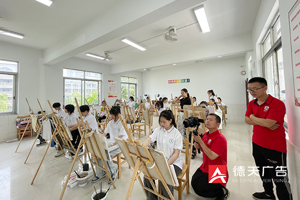 常德市德天廣告有限公司,品牌設(shè)計,活動策劃,影視攝制,廣告設(shè)備租賃,媒體廣告推廣,